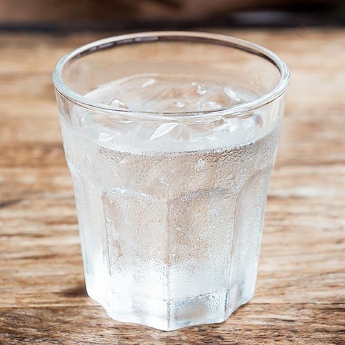 Glas Wasser | Ramend